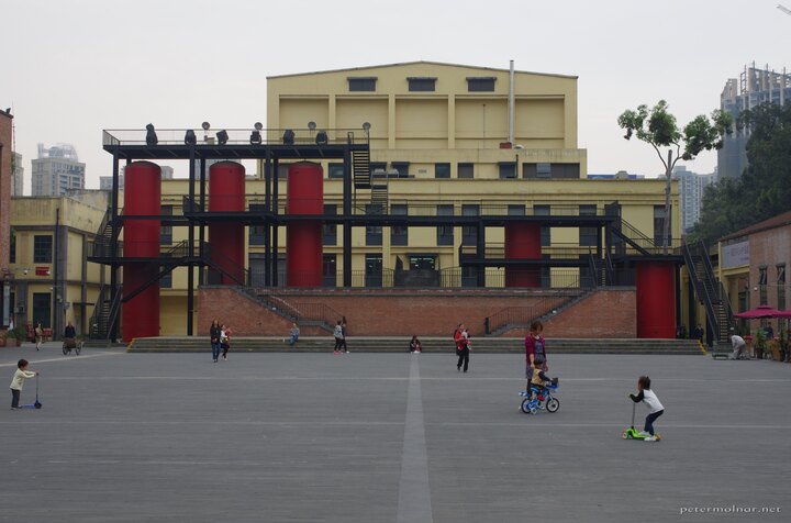 The only "newly built" part of the area is the outdoor stage - but
even this was using parts fitting and original
looking