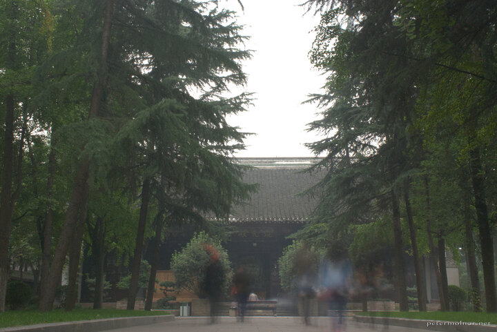 Inside the Qingyang Taoist Temple in
Chengdu