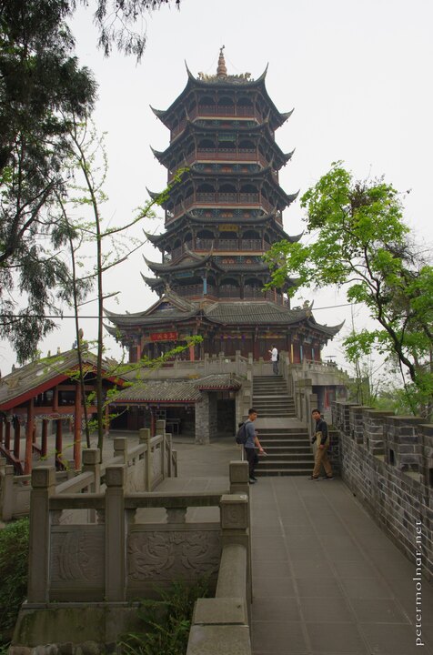 Dujiangyan temple at the top of the hill