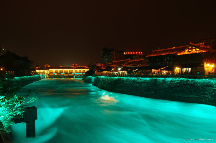 Dujiangyan at night 4