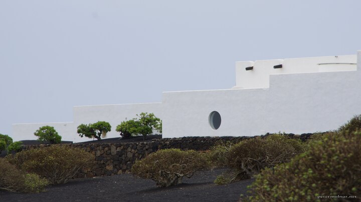 The visible part of Fundación César Manrique